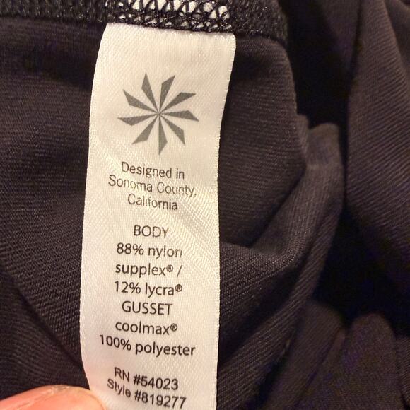 Athleta Women Kick Booty Straight Leg Crop Black Capri Yoga Pant Leggings Medium - Picture 6 of 7